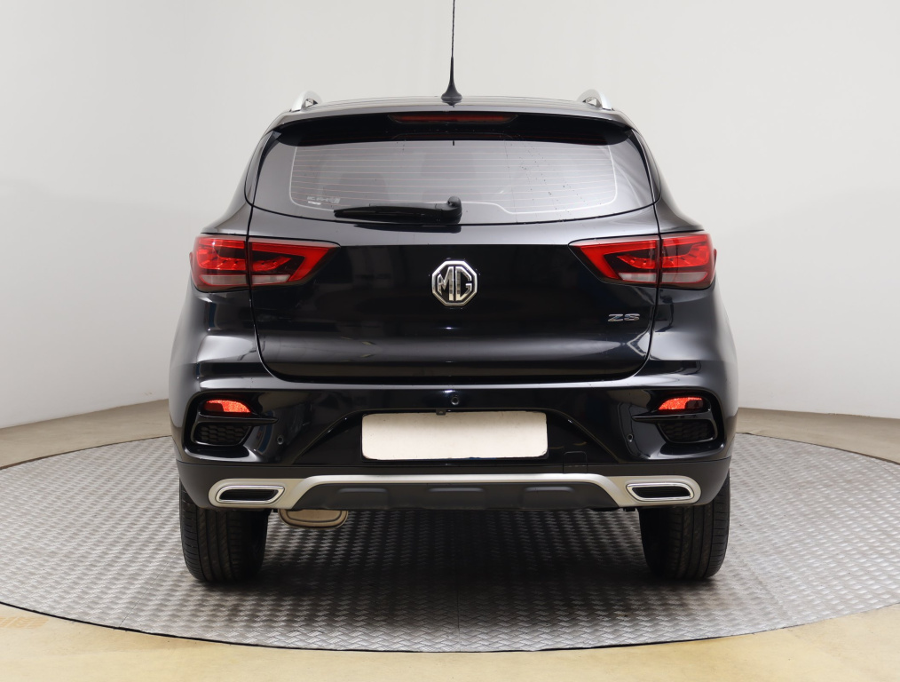 MG ZS SUV