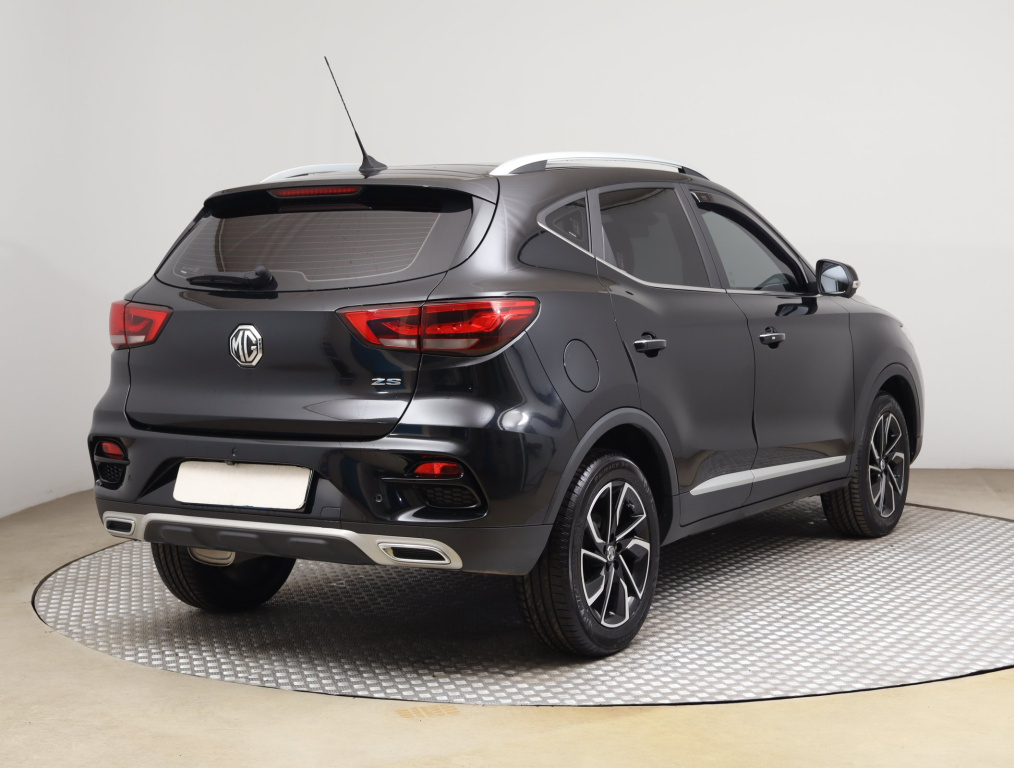 MG ZS SUV