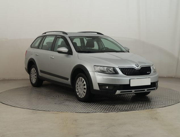 Škoda Octavia Scout 2015