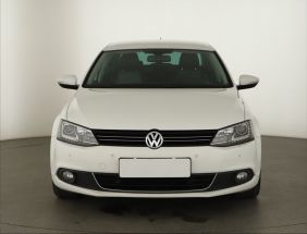 Volkswagen Jetta - 2012