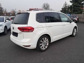 Volkswagen Touran - 2015