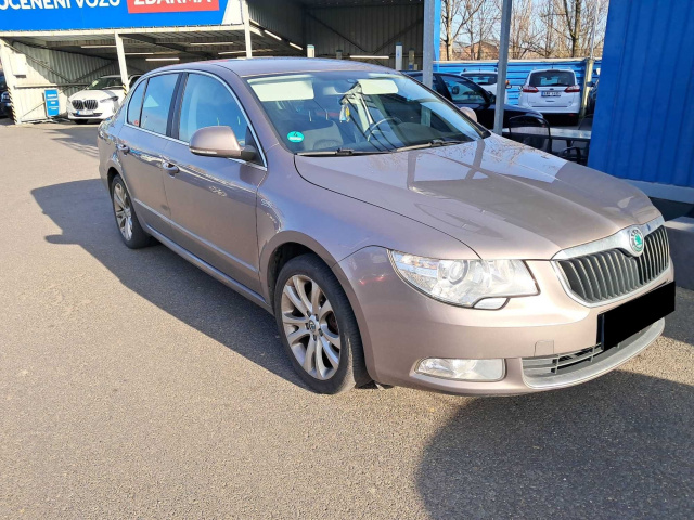 Škoda Superb 2011