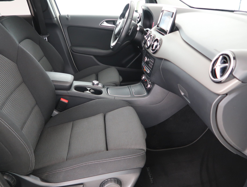 Mercedes-Benz B
