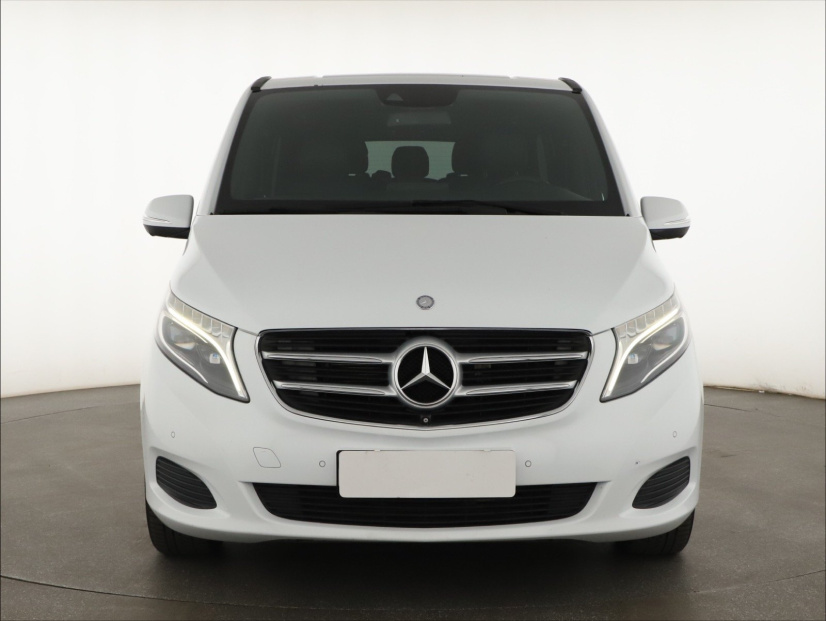 Mercedes-Benz V, 2015