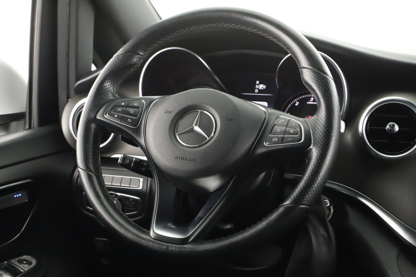 Mercedes-Benz V, 2015