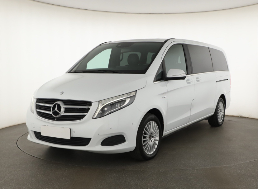 Mercedes-Benz V, 2015