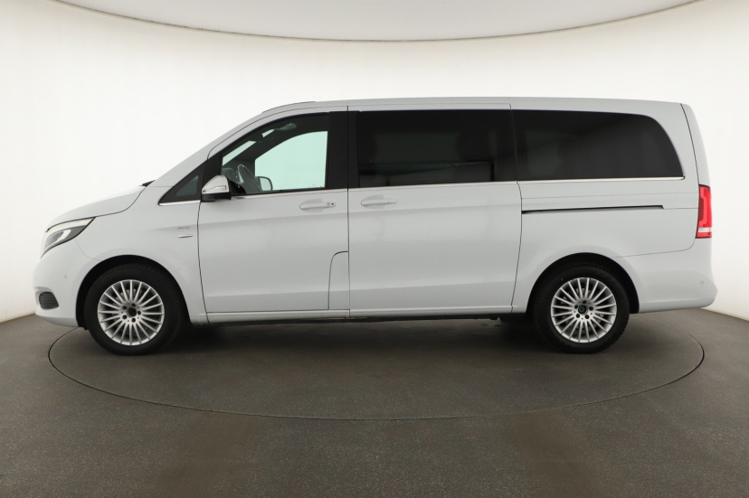 Mercedes-Benz V, 2015