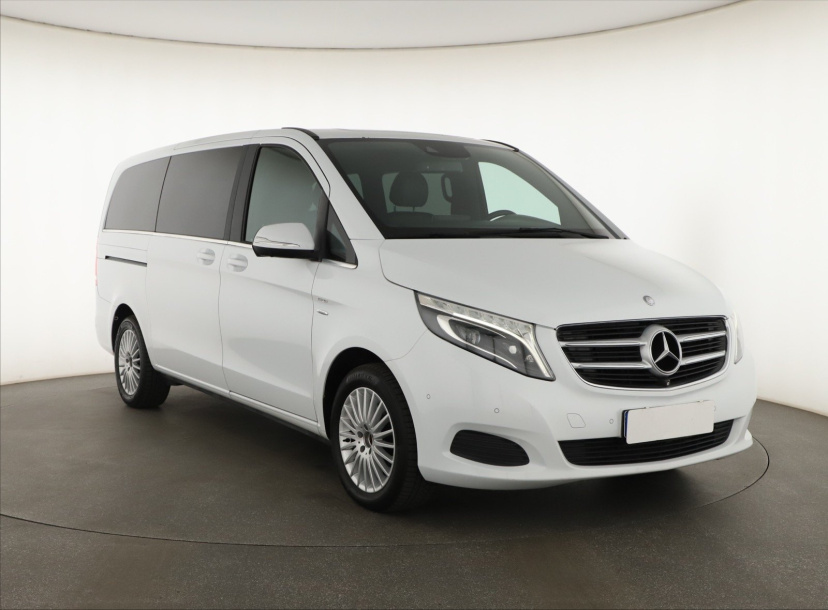Mercedes-Benz V, 2015