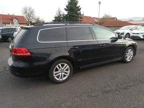 Volkswagen Passat - 2011