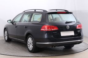 Volkswagen Passat - 2012