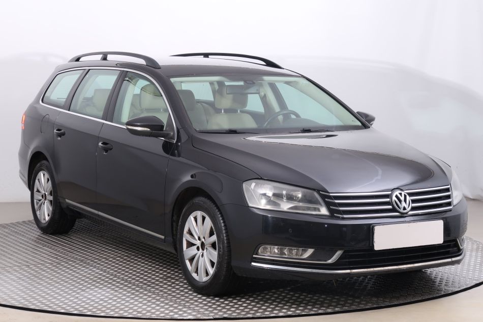 Volkswagen Passat - 2012