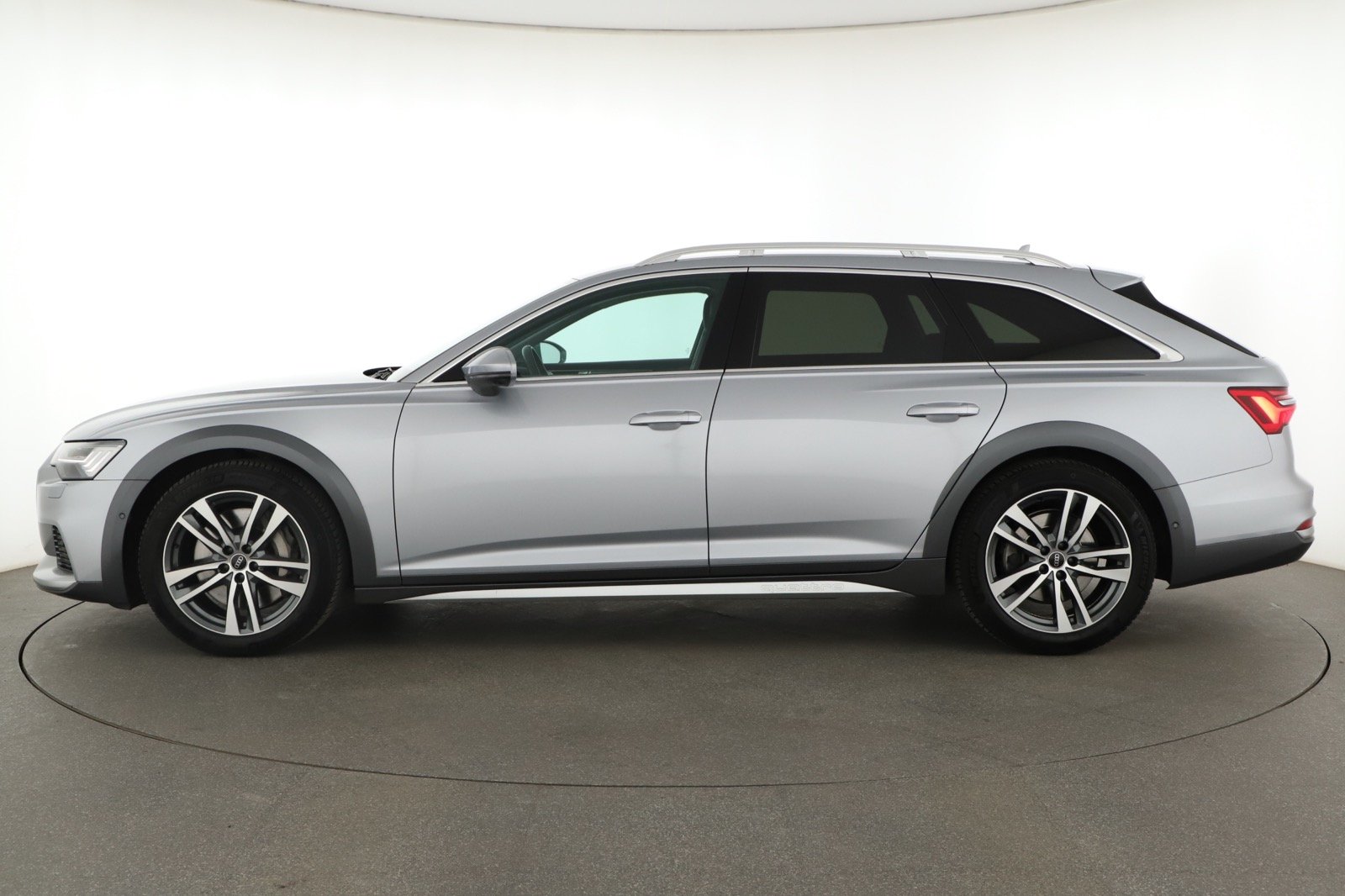 Audi Allroad - 2023