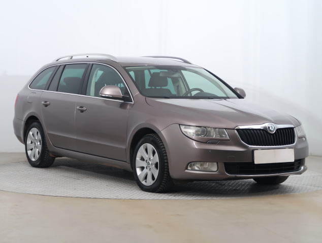 Škoda Superb 2010
