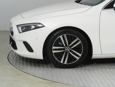 Mercedes-Benz A - 2022