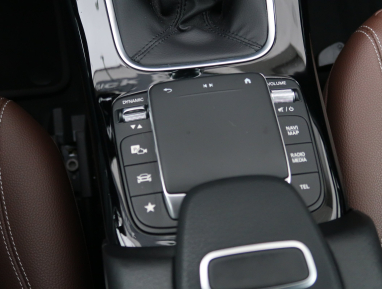 Mercedes-Benz A - 2022