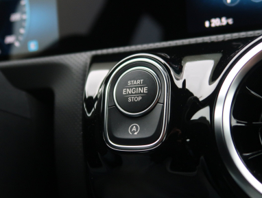 Mercedes-Benz A - 2022