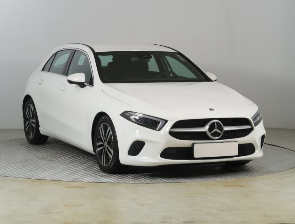 Mercedes-Benz A - 2022