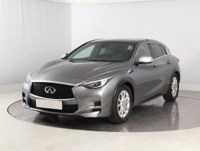 Infiniti Q30 - 2016