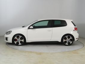 Volkswagen Golf - 2010