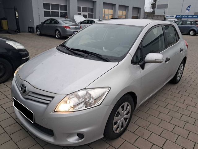 Toyota Auris 2012