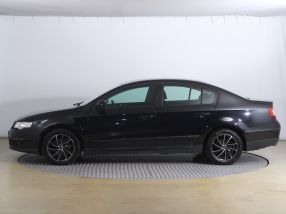 Volkswagen Passat - 2010