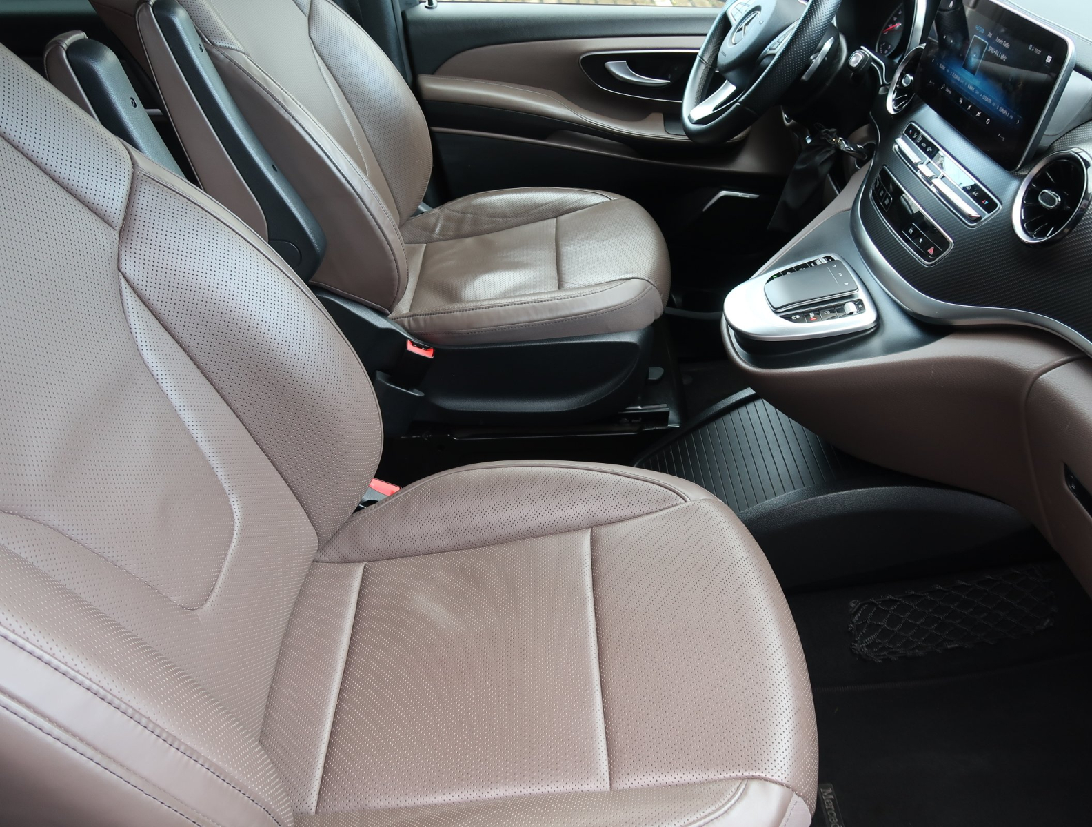 Mercedes-Benz V - 2020