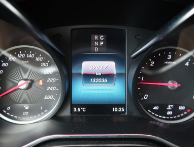 Mercedes-Benz V - 2020