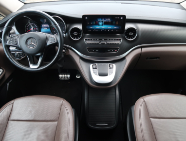 Mercedes-Benz V - 2020