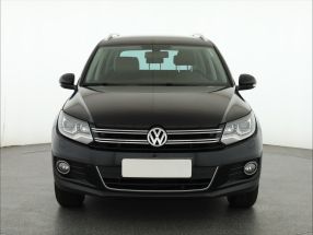 Volkswagen Tiguan - 2012