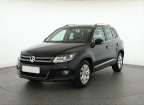 Volkswagen Tiguan - 2012