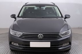 Volkswagen Passat - 2015