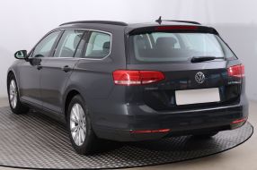 Volkswagen Passat - 2015