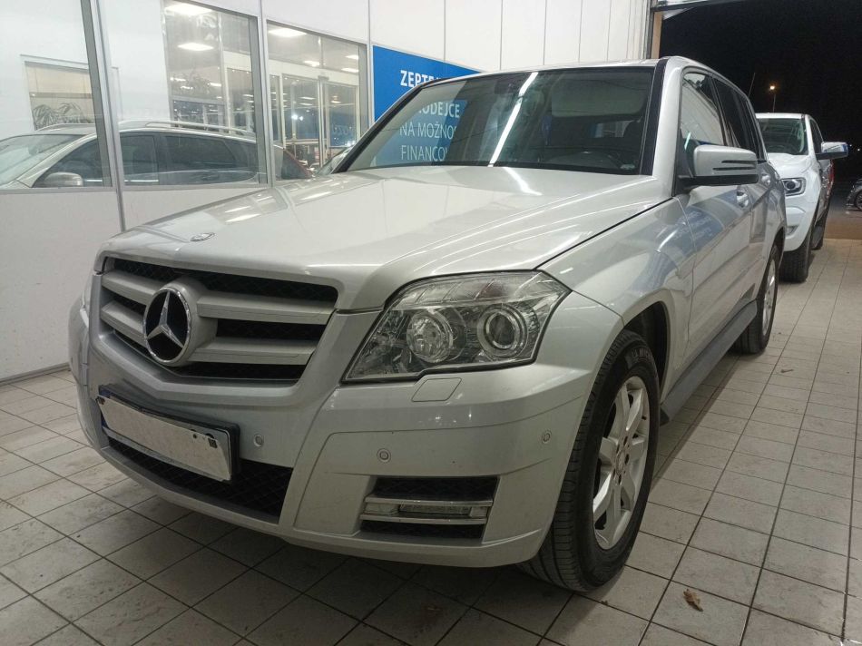 Mercedes-Benz GLK - 2010