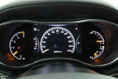 Jeep Grand Cherokee - 2020