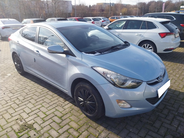 Hyundai Elantra 2011
