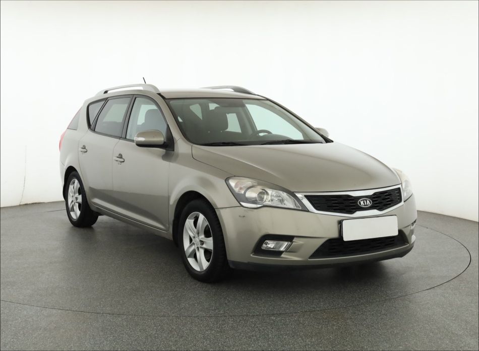 Kia Ceed - 2012