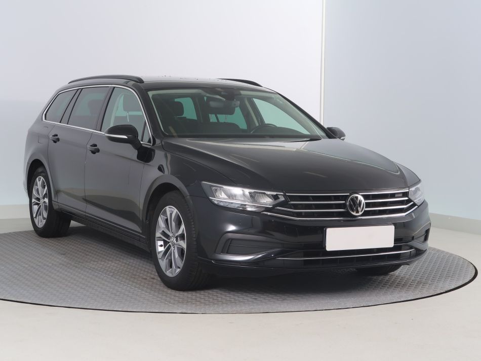 Volkswagen Passat - 2020