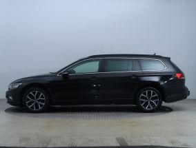 Volkswagen Passat - 2022