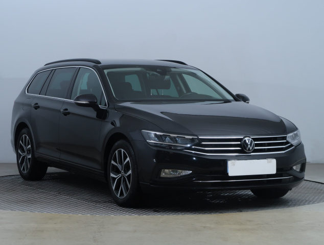 Volkswagen Passat 2022