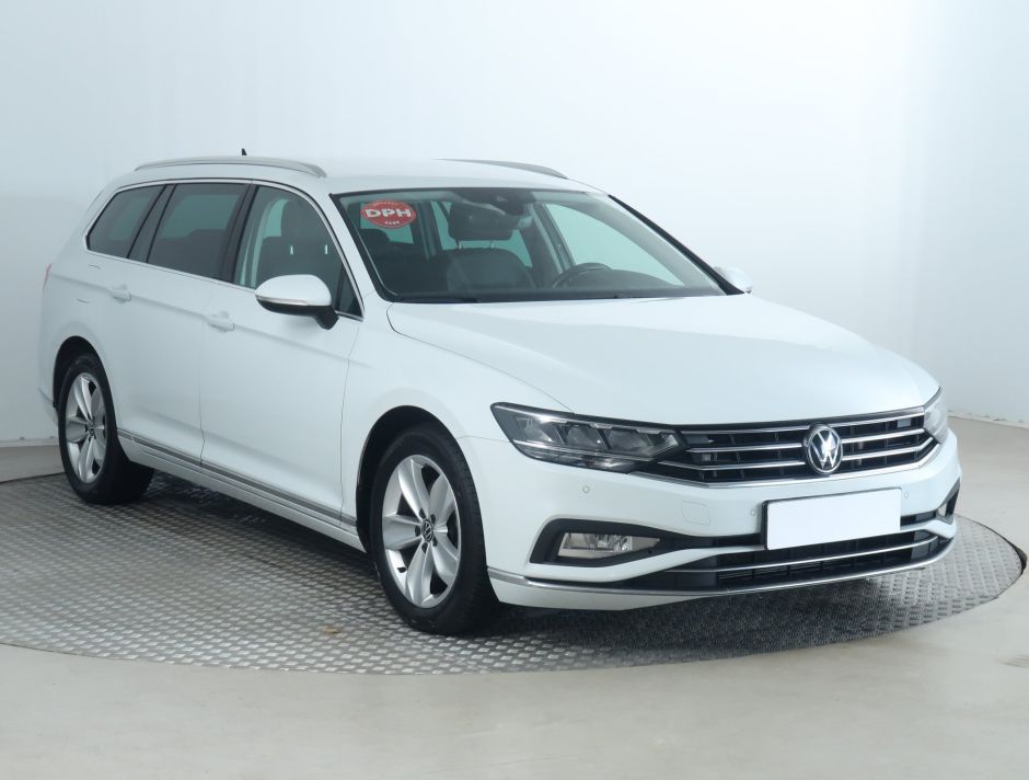 Volkswagen Passat - 2022