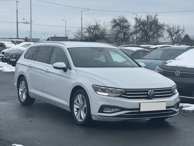 Volkswagen Passat 2022