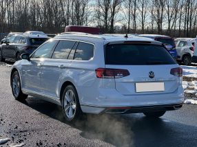 Volkswagen Passat - 2022