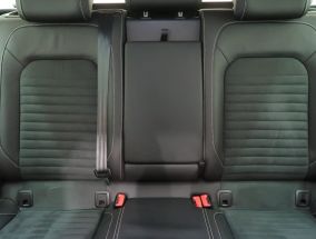Volkswagen Passat - 2021