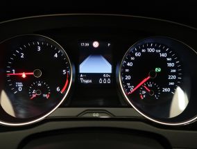 Volkswagen Passat - 2021