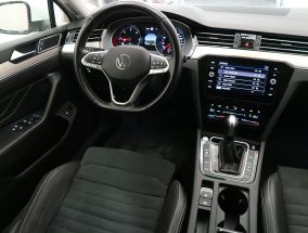 Volkswagen Passat - 2021
