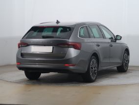 Škoda Octavia - 2023