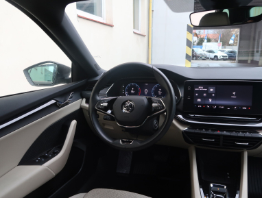 Škoda Octavia - 2023
