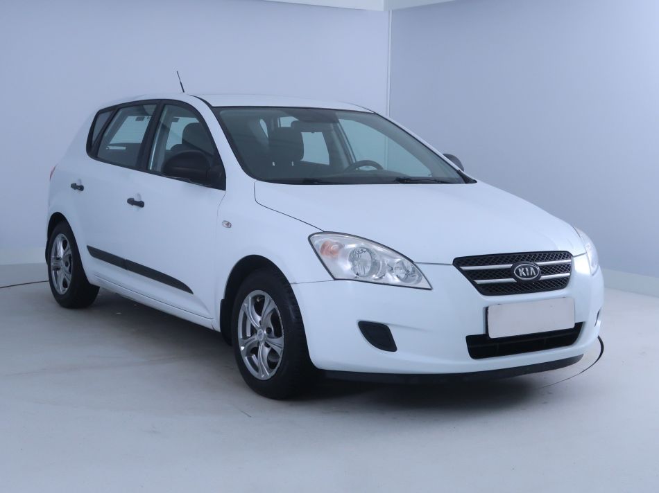 Kia Ceed - 2009