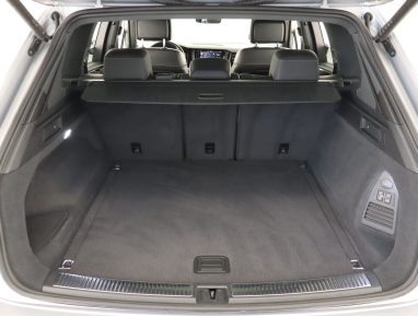 Volkswagen Touareg - 2021