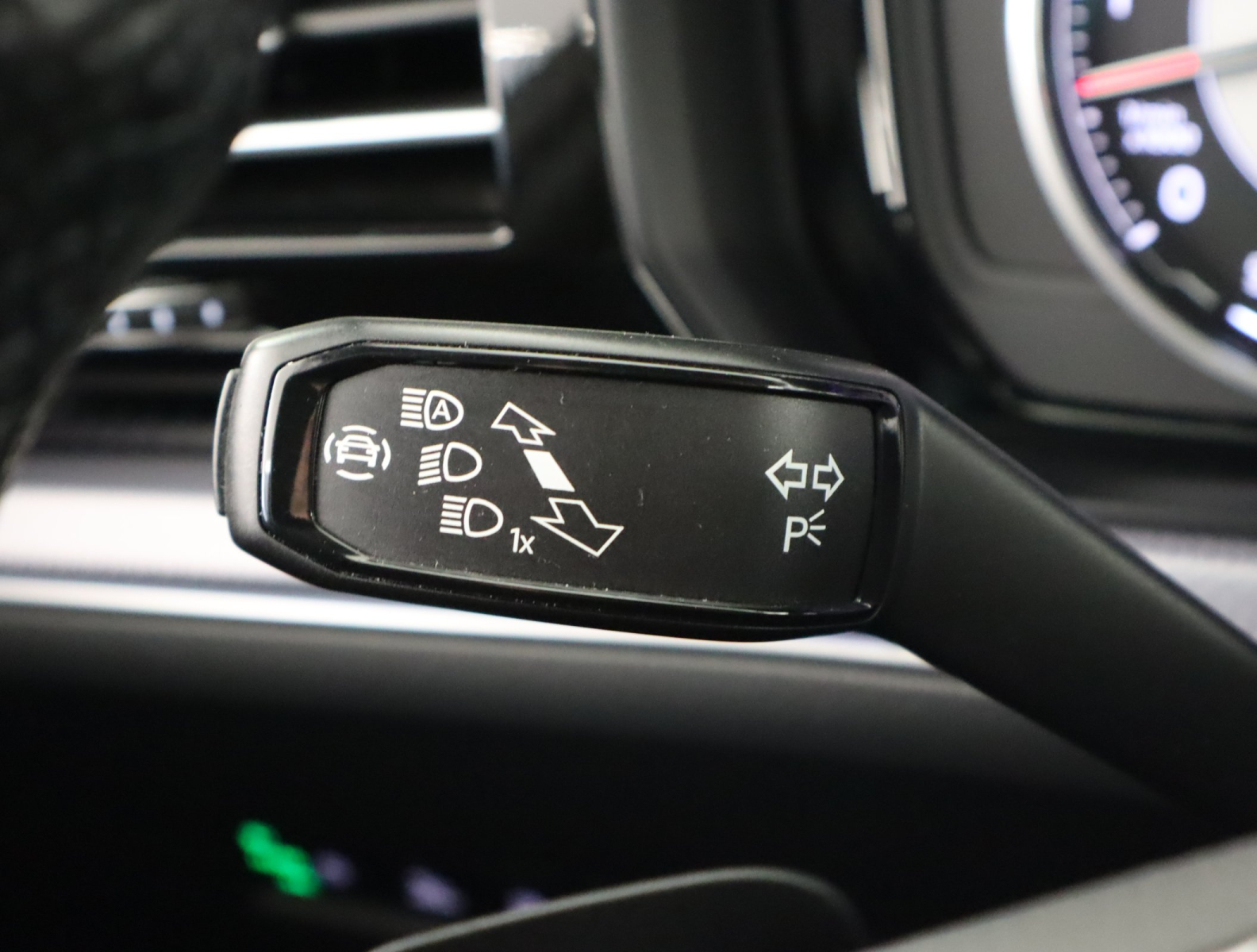 Volkswagen Touareg - 2021